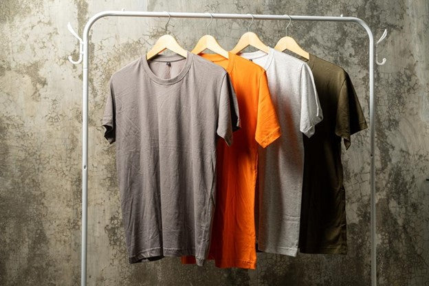 9 Reasons Why Long Sleeve T-Shirts Are a Wardrobe Essential
