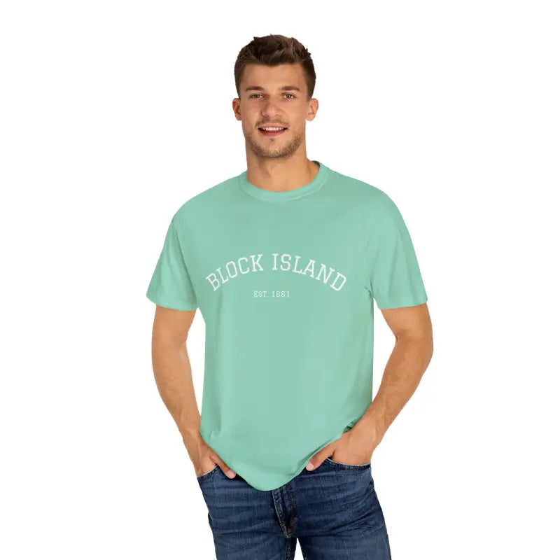 Seafoam green men’s short-sleeve crewneck T-shirt with arched BLOCK ISLAND text