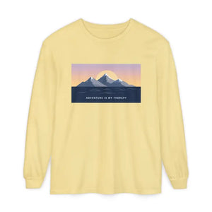 Yellow long-sleeved T-shirt with mountain and ocean graphic for outdoor enthusiasts