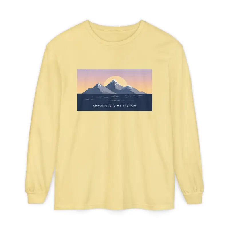 Yellow long-sleeved T-shirt with mountain and ocean graphic for outdoor enthusiasts