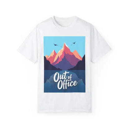 White Mountain Graphic Unisex T-Shirt ideal for Hiking and Skiing adventures