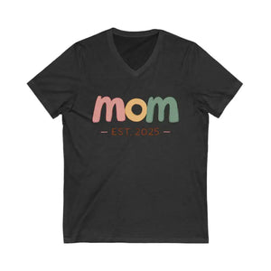 V Neck Tee Mom Est 2025 for New or Expecting Mothers - Ocean State Styles
