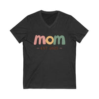 V Neck Tee Mom Est 2025 for New or Expecting Mothers - Ocean State Styles